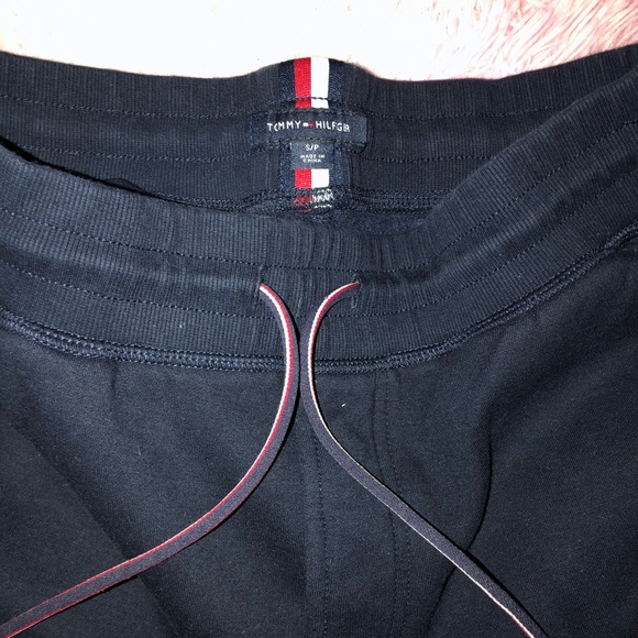 Tommy Hilfiger sweatpants - Picture 2 of 6